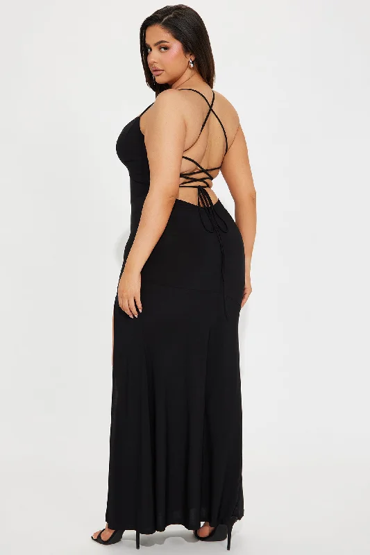 Leaping Into To You Maxi Dress - Black